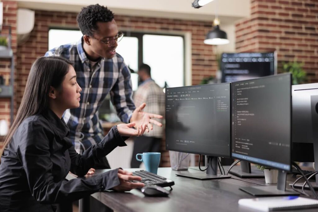 outsource custom software development