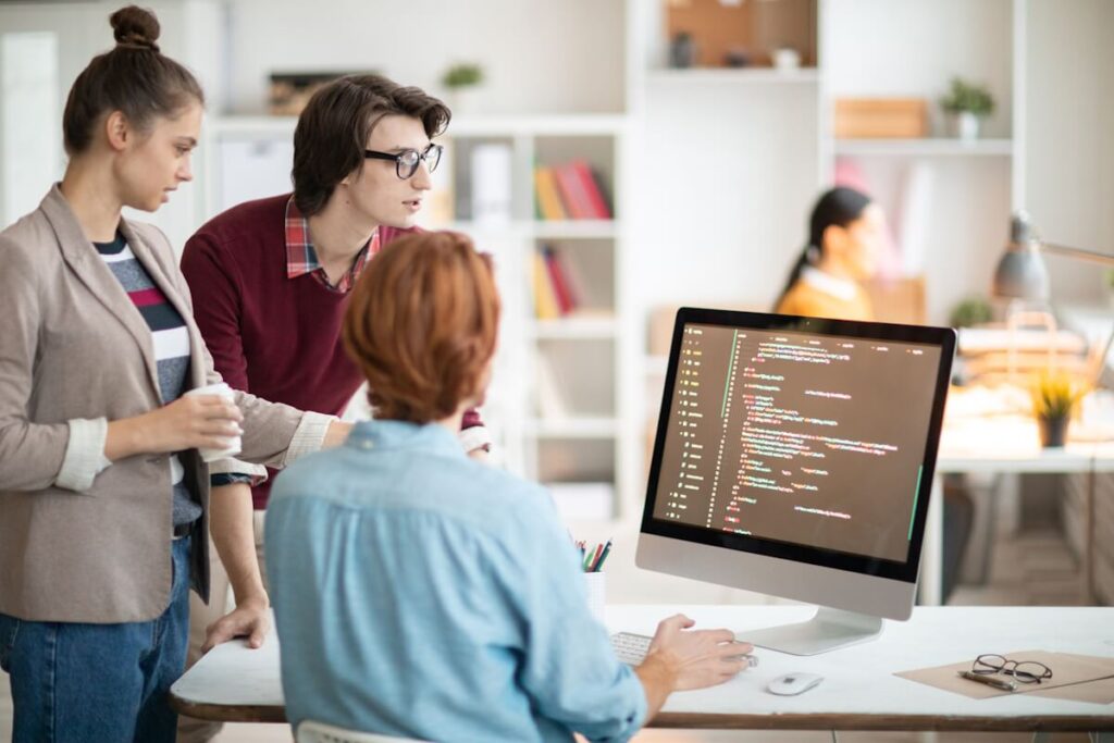 Outsource Software Engineering